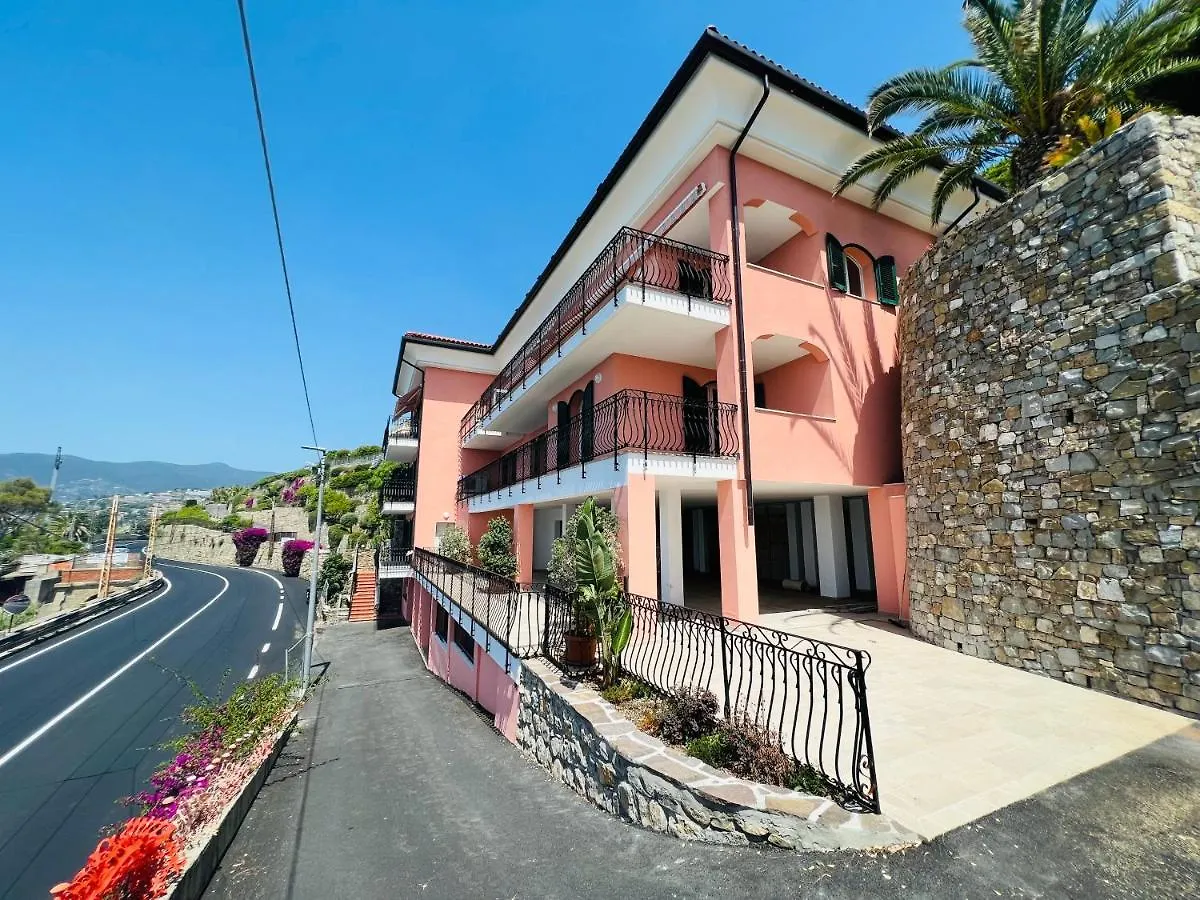 Suite Luxury La Brezza 1 - Sanremo Fronte Mare 0*,  Italy